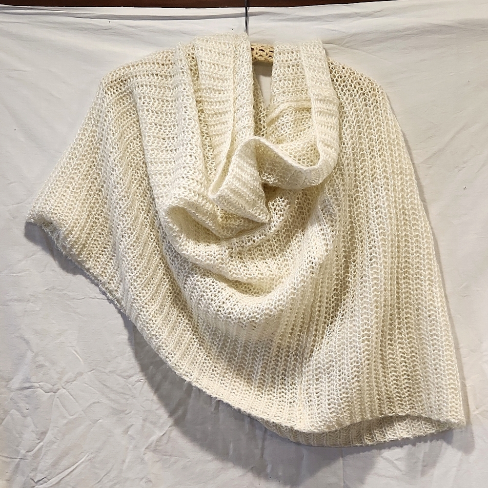 Infinity scarf, cream with silver speckles, one size,  H&M
